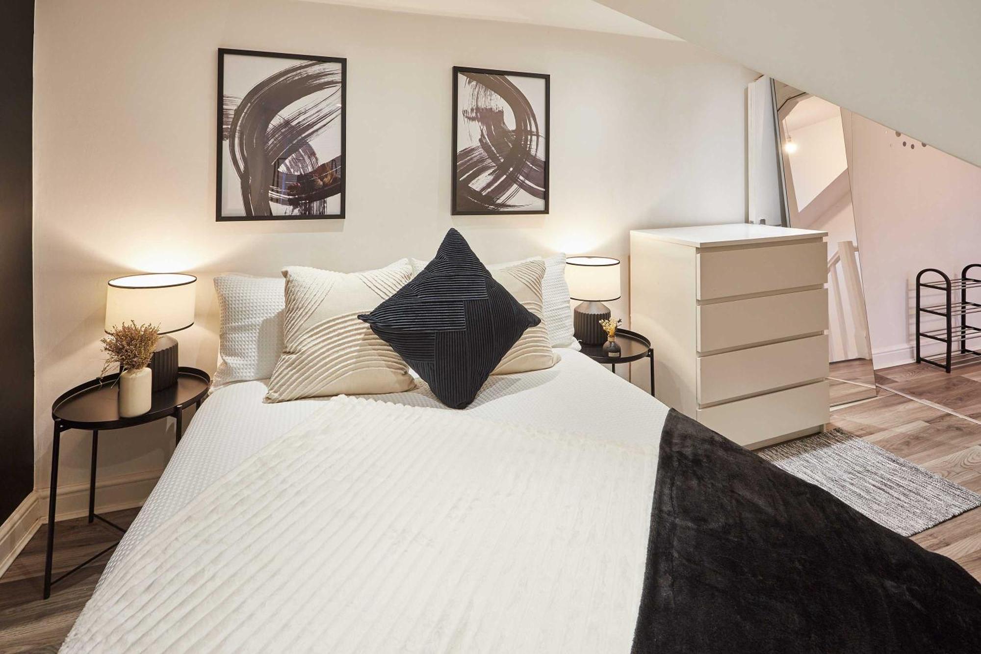 Host & - Trafalgar Road Apartment